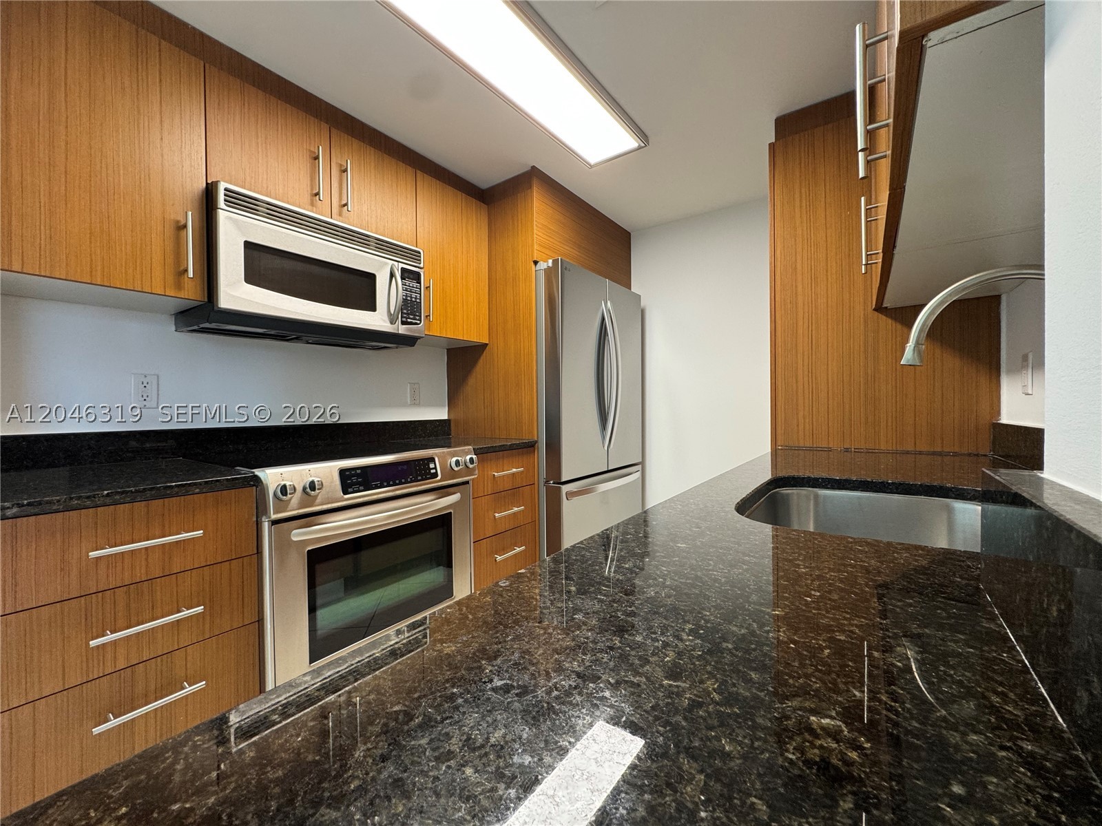 10275 Collins Ave #318, Bal Harbour FL 33154