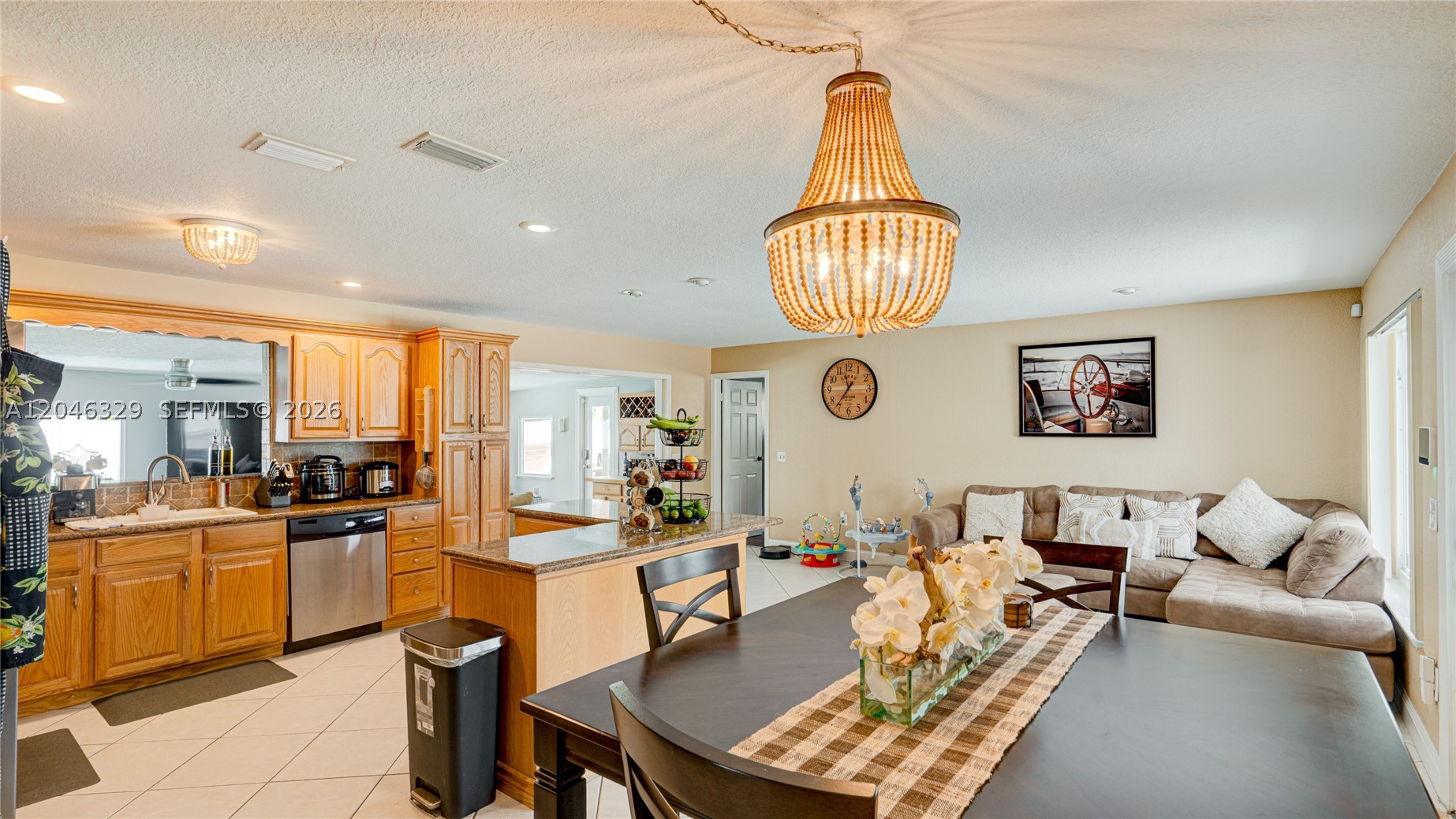 11370 NW 46th Pl, Sunrise FL 33323