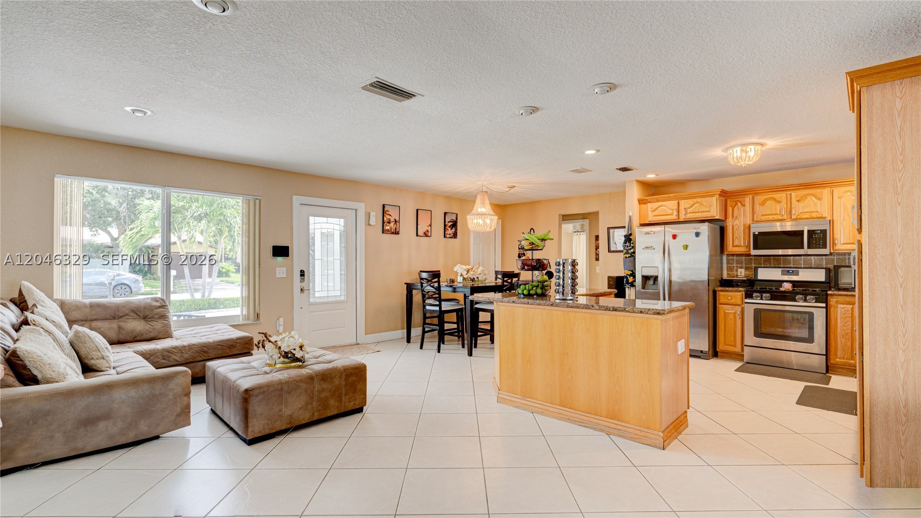 11370 NW 46th Pl, Sunrise FL 33323