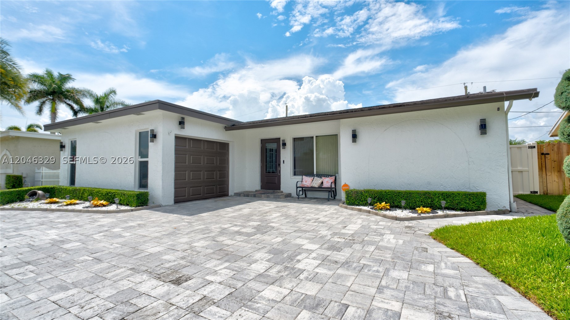 11370 NW 46th Pl, Sunrise FL 33323