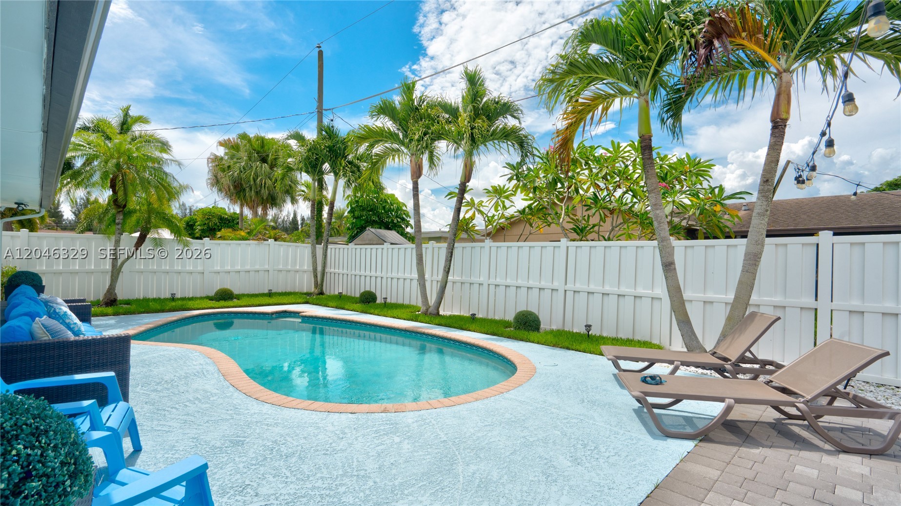 11370 NW 46th Pl, Sunrise FL 33323