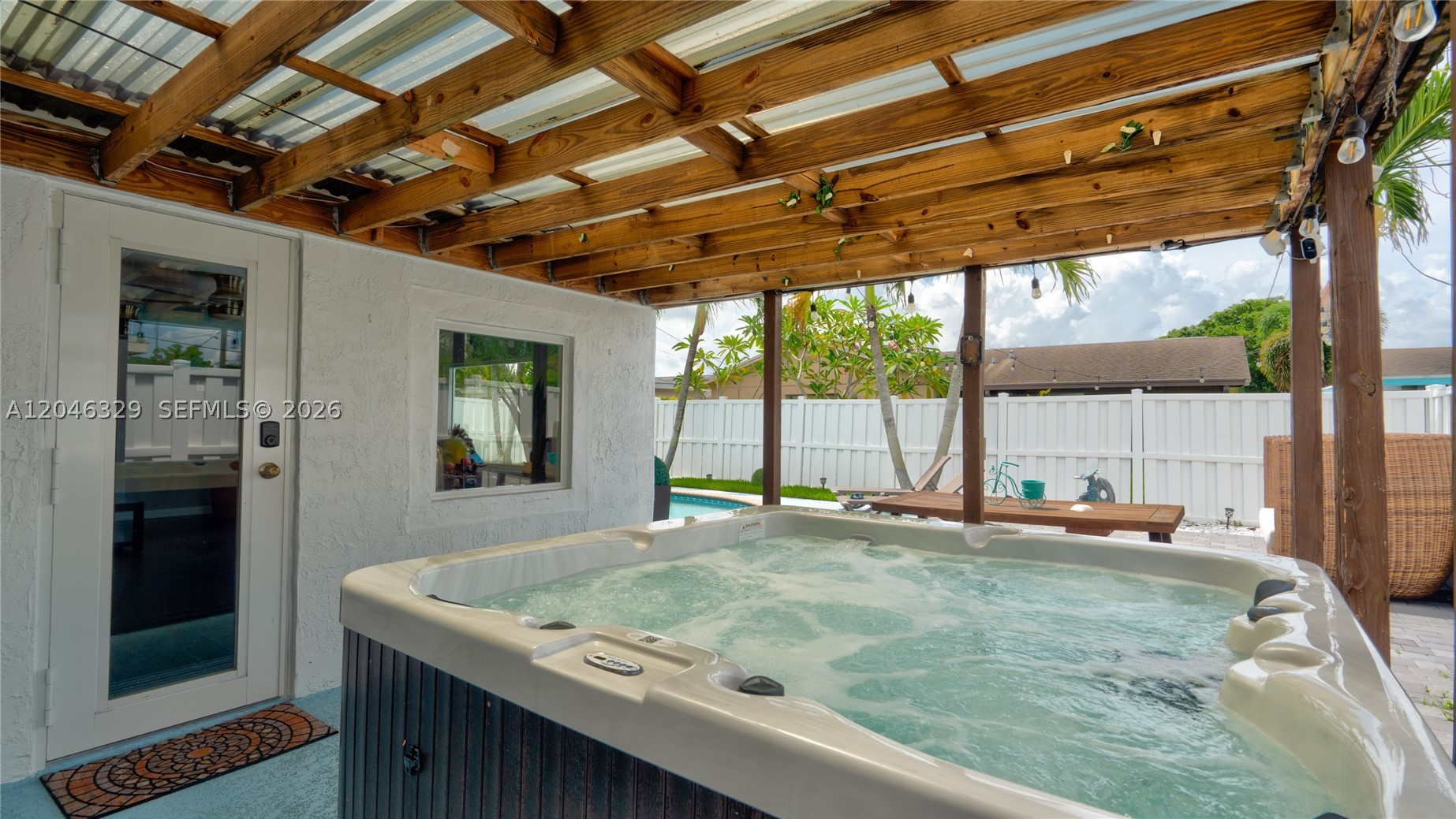 11370 NW 46th Pl, Sunrise FL 33323