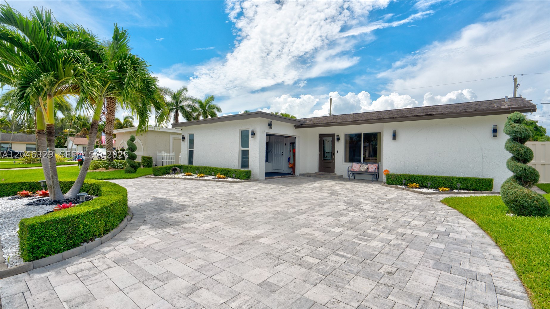 11370 NW 46th Pl, Sunrise FL 33323