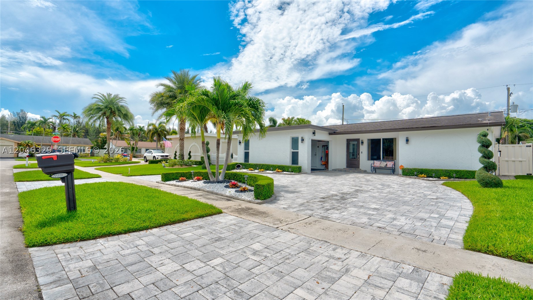 11370 NW 46th Pl, Sunrise FL 33323