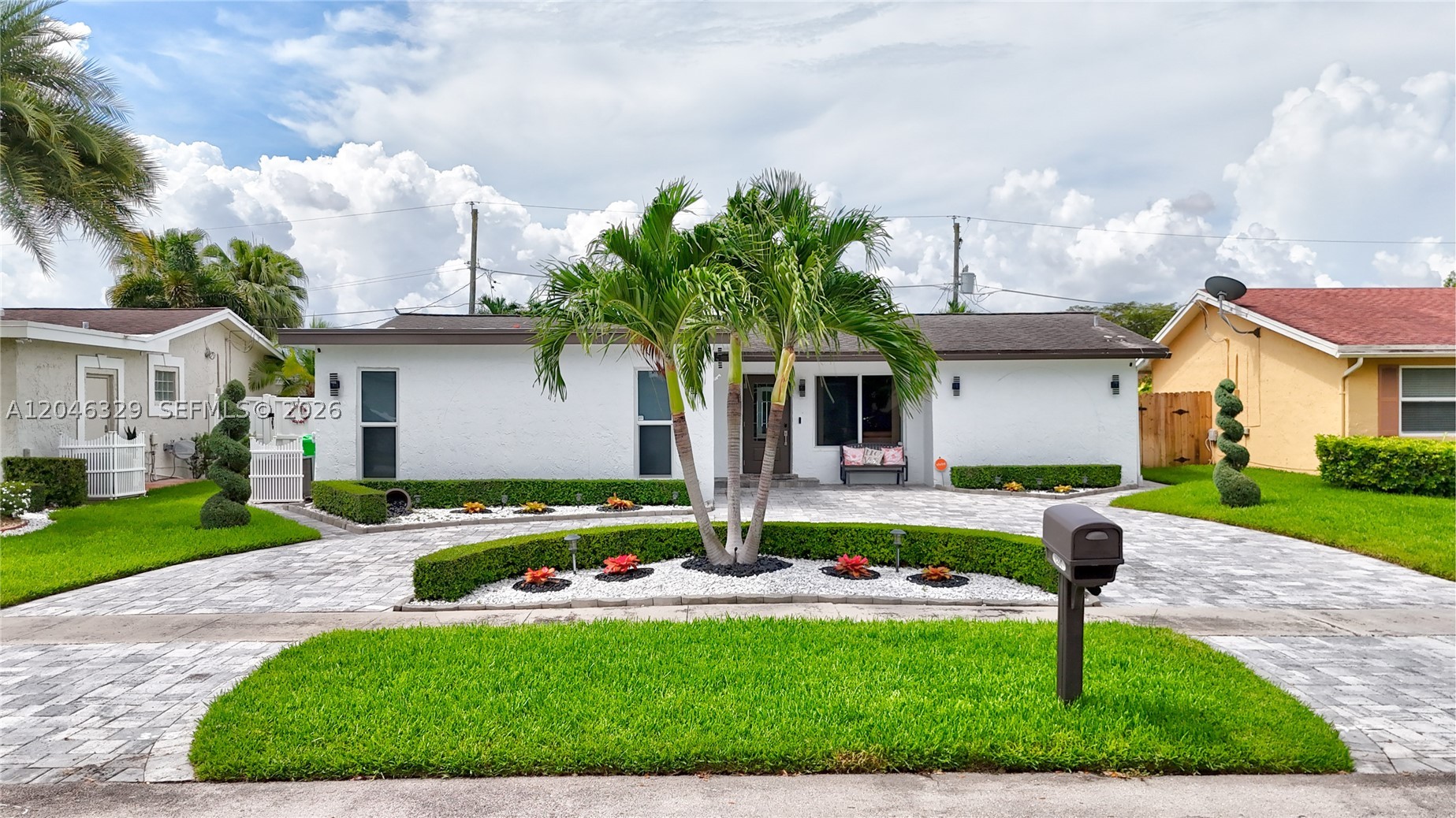 11370 NW 46th Pl, Sunrise FL 33323