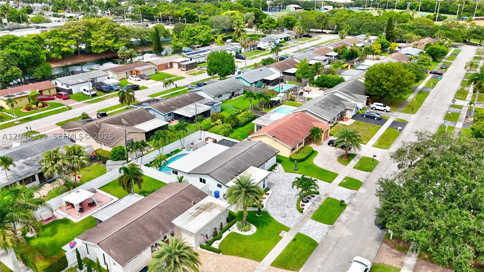 11370 NW 46th Pl, Sunrise FL 33323