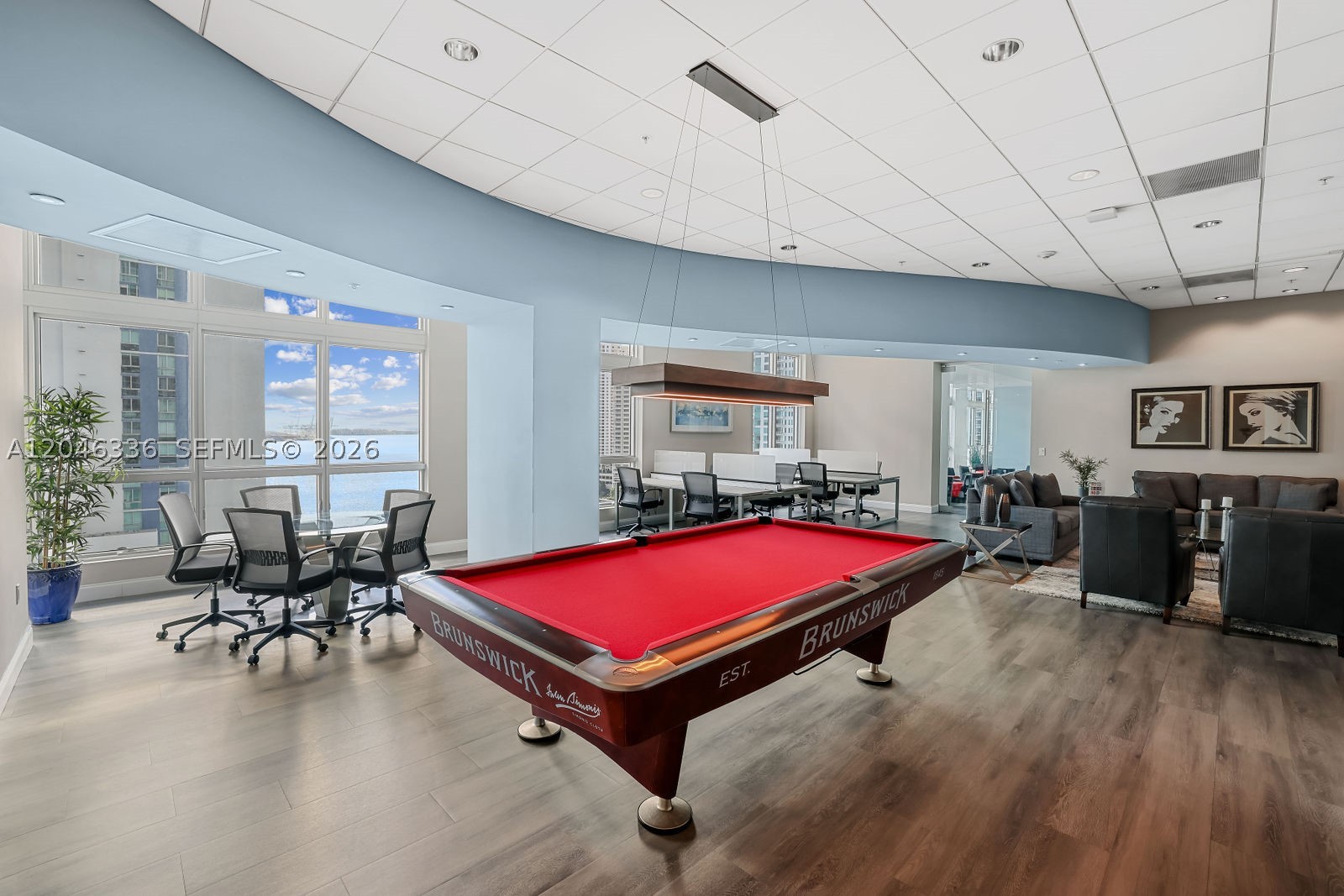 300 S Biscayne Blvd #T-1503, Miami FL 33131