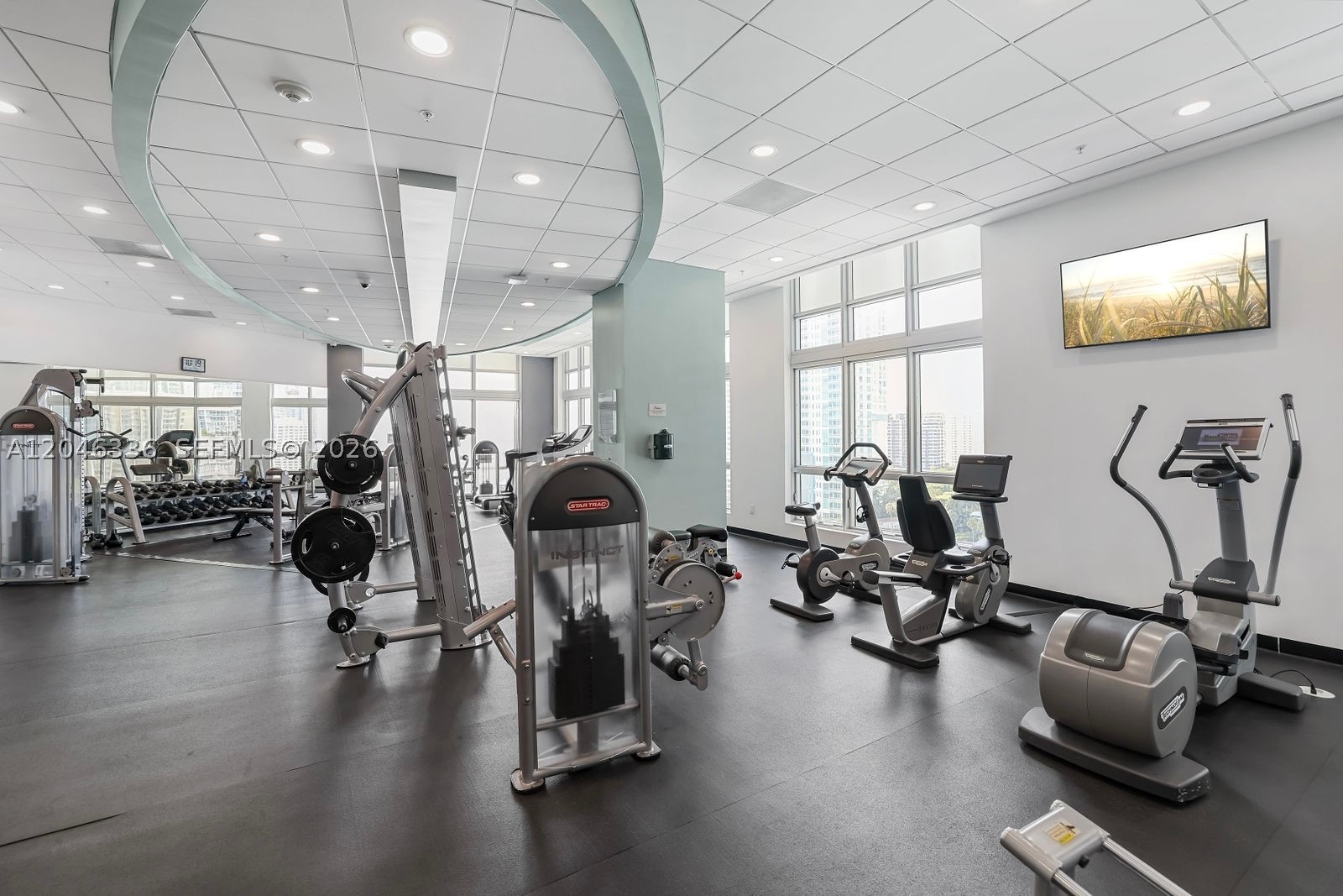 300 S Biscayne Blvd #T-1503, Miami FL 33131