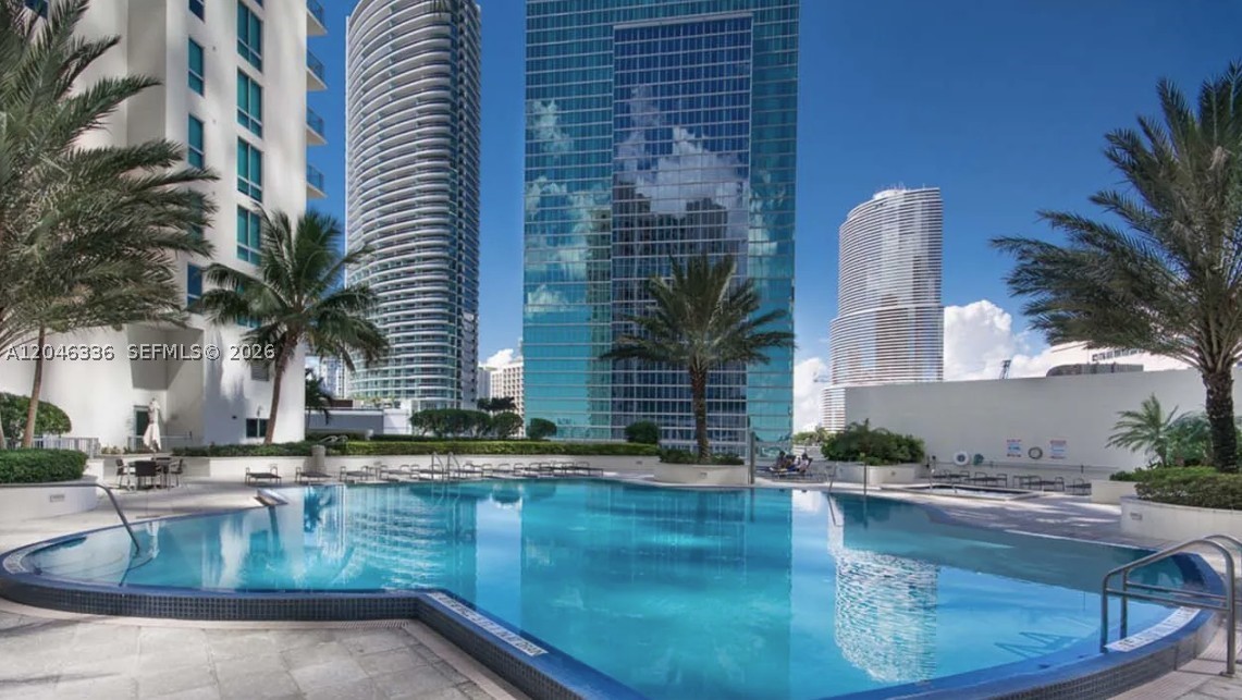 300 S Biscayne Blvd #T-1503, Miami FL 33131