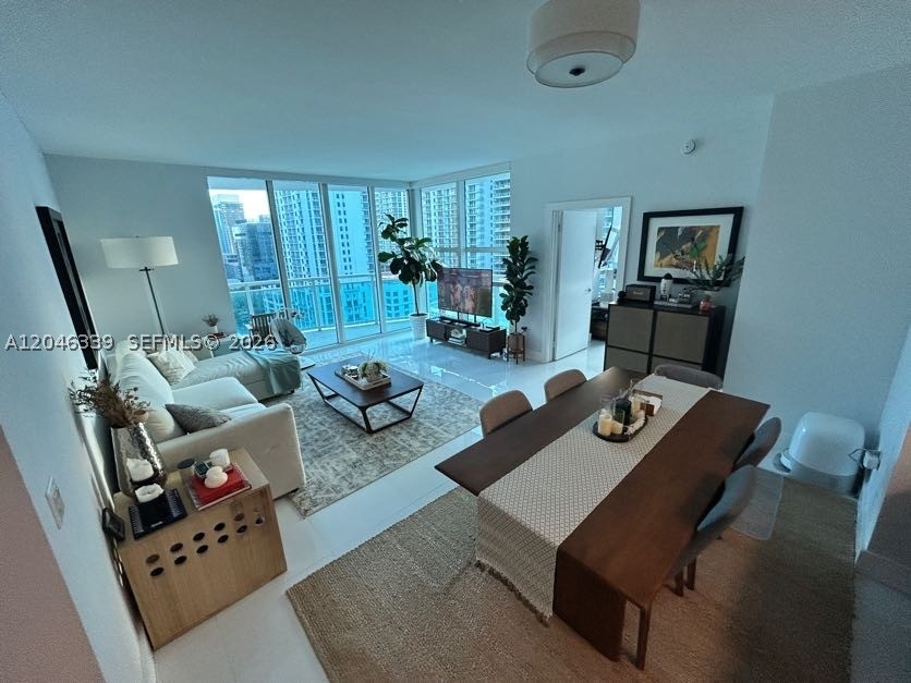 951 Brickell Ave #2011, Miami FL 33131