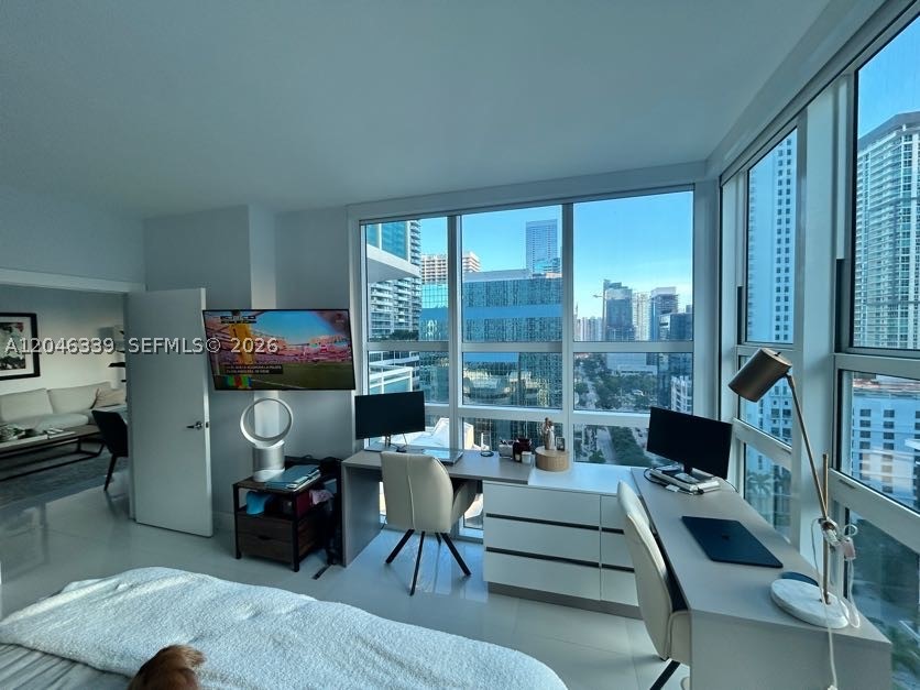 951 Brickell Ave #2011, Miami FL 33131