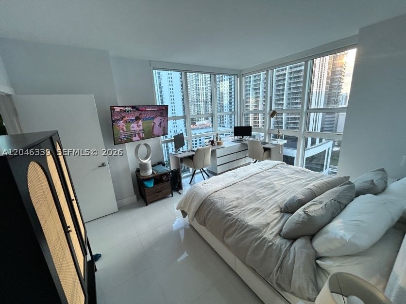 951 Brickell Ave #2011, Miami FL 33131