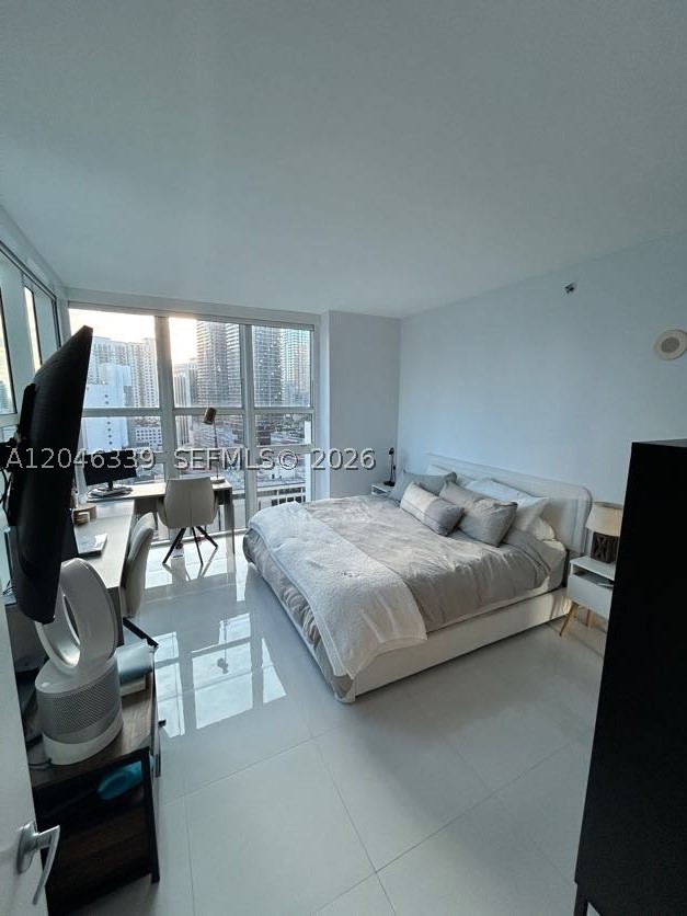 951 Brickell Ave #2011, Miami FL 33131