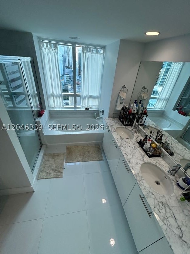 951 Brickell Ave #2011, Miami FL 33131