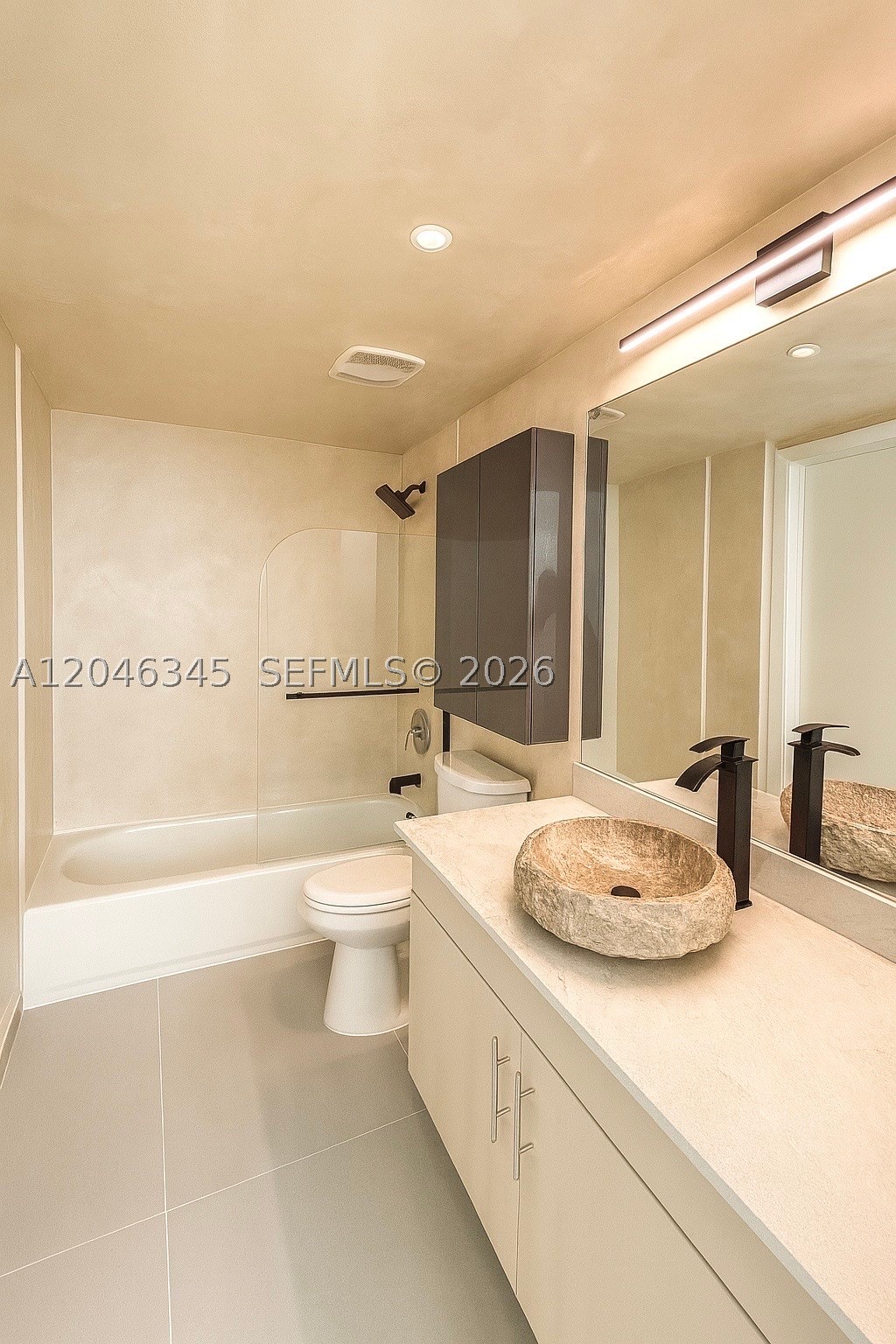 1861 NW S River Dr #1505, Miami FL 33125