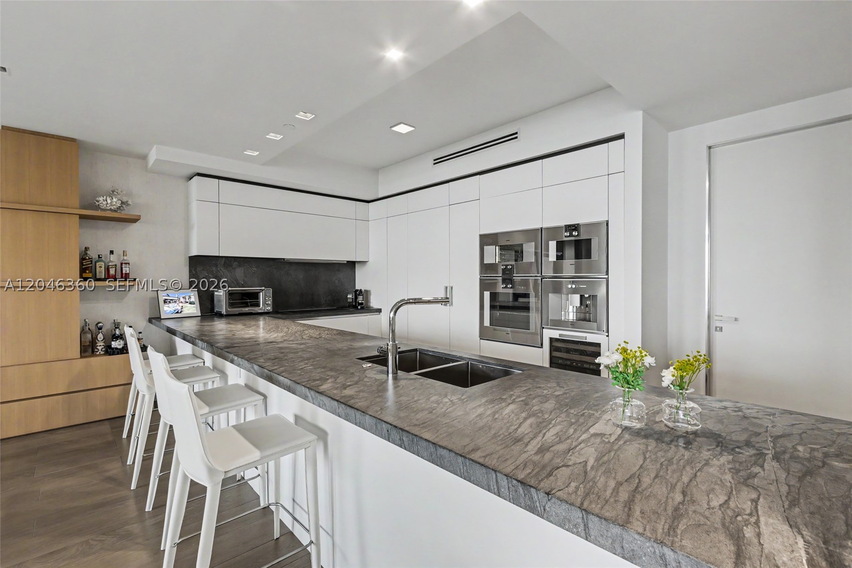 7042 Fisher Island Dr #7042, Miami Beach FL 33109