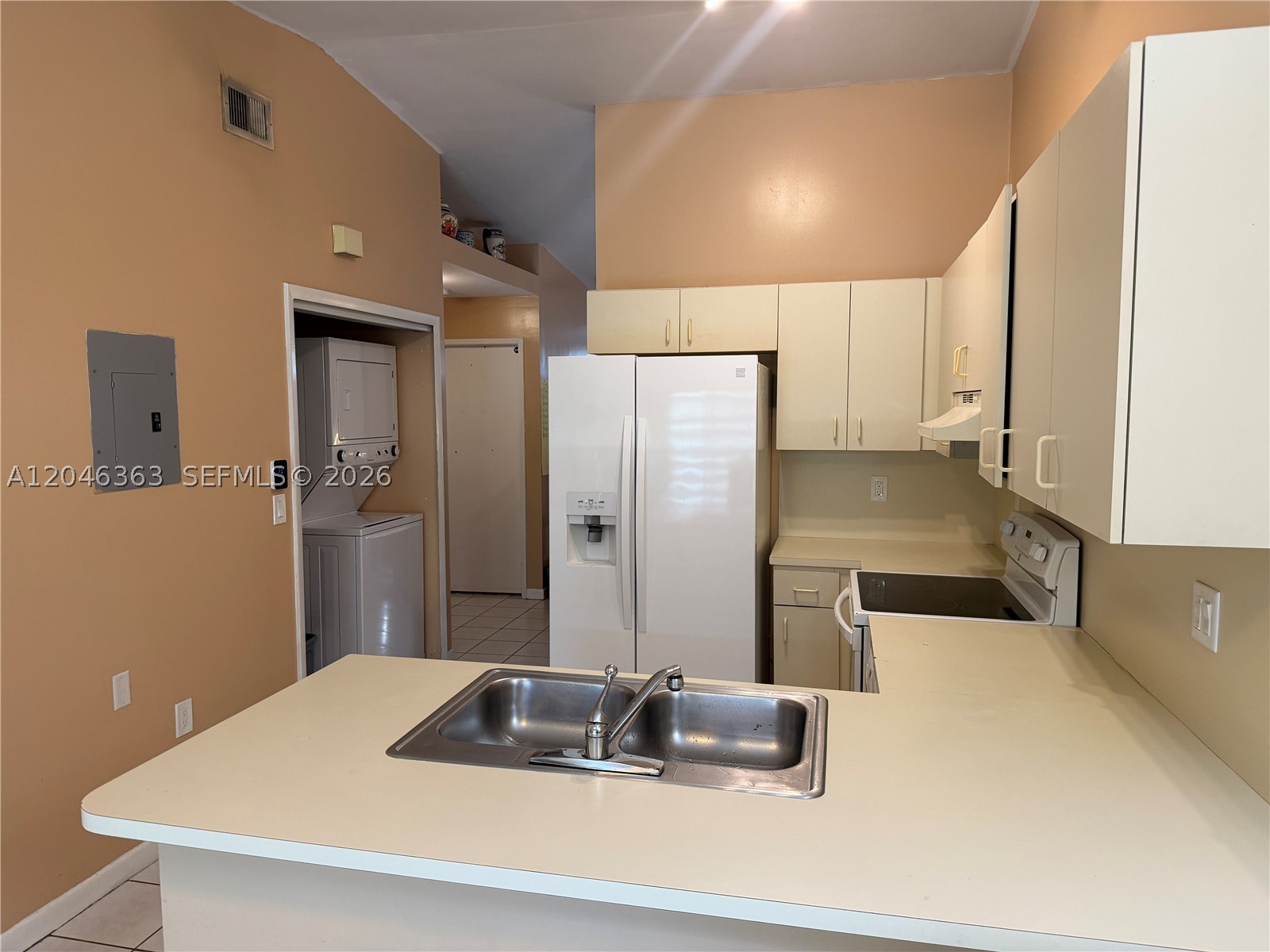 6718 NW 166th Ter #301, Miami Lakes FL 33014