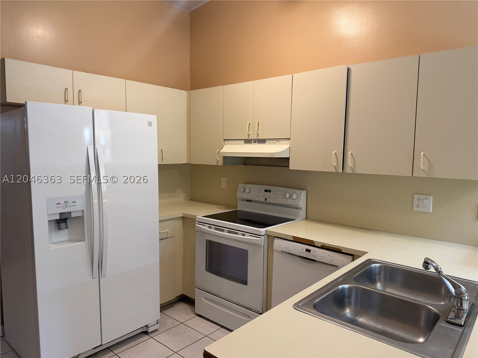 6718 NW 166th Ter #301, Miami Lakes FL 33014