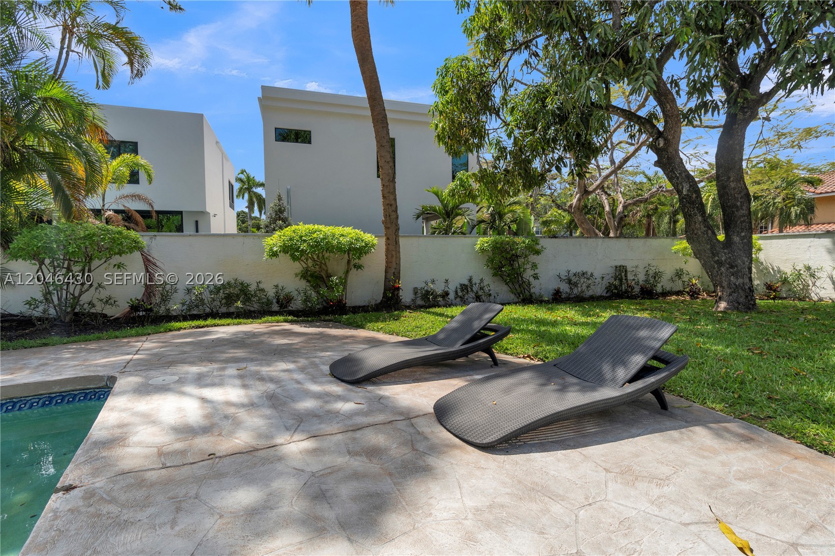 549 NE 12th Ave #1, Fort Lauderdale FL 33301