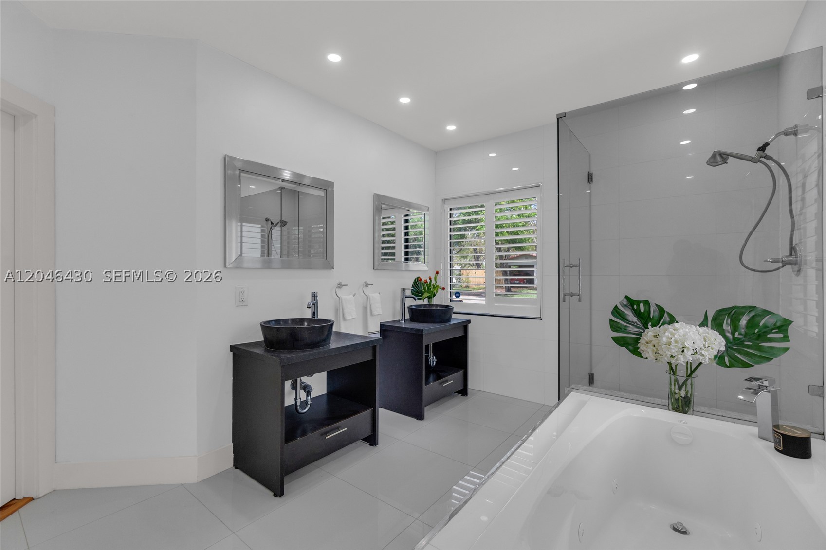 549 NE 12th Ave #1, Fort Lauderdale FL 33301