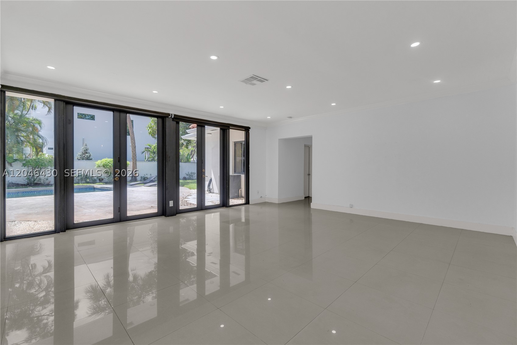 549 NE 12th Ave #1, Fort Lauderdale FL 33301