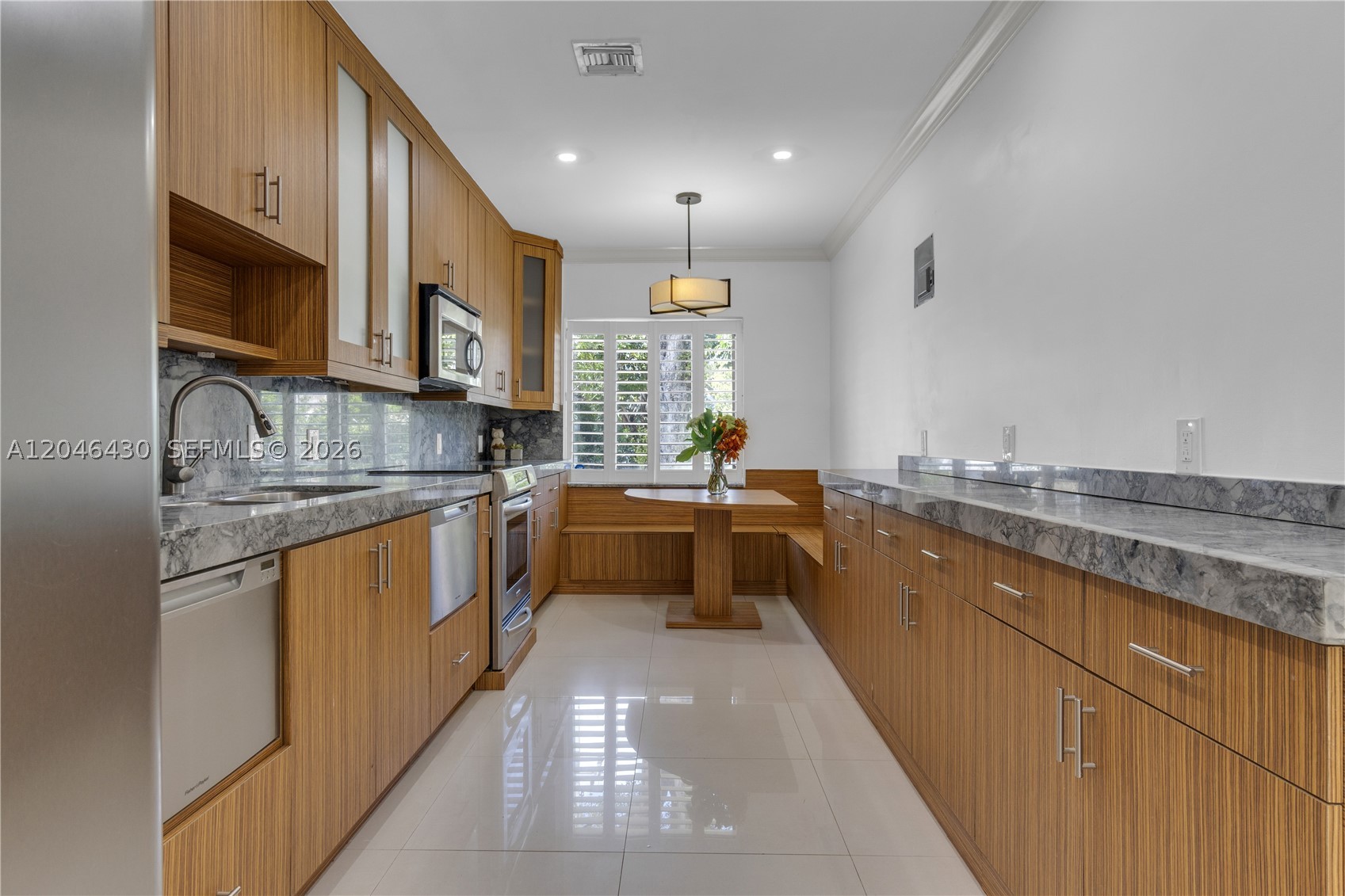 549 NE 12th Ave #1, Fort Lauderdale FL 33301