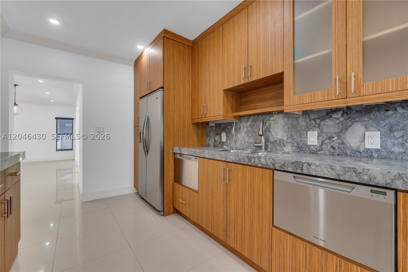 549 NE 12th Ave #1, Fort Lauderdale FL 33301