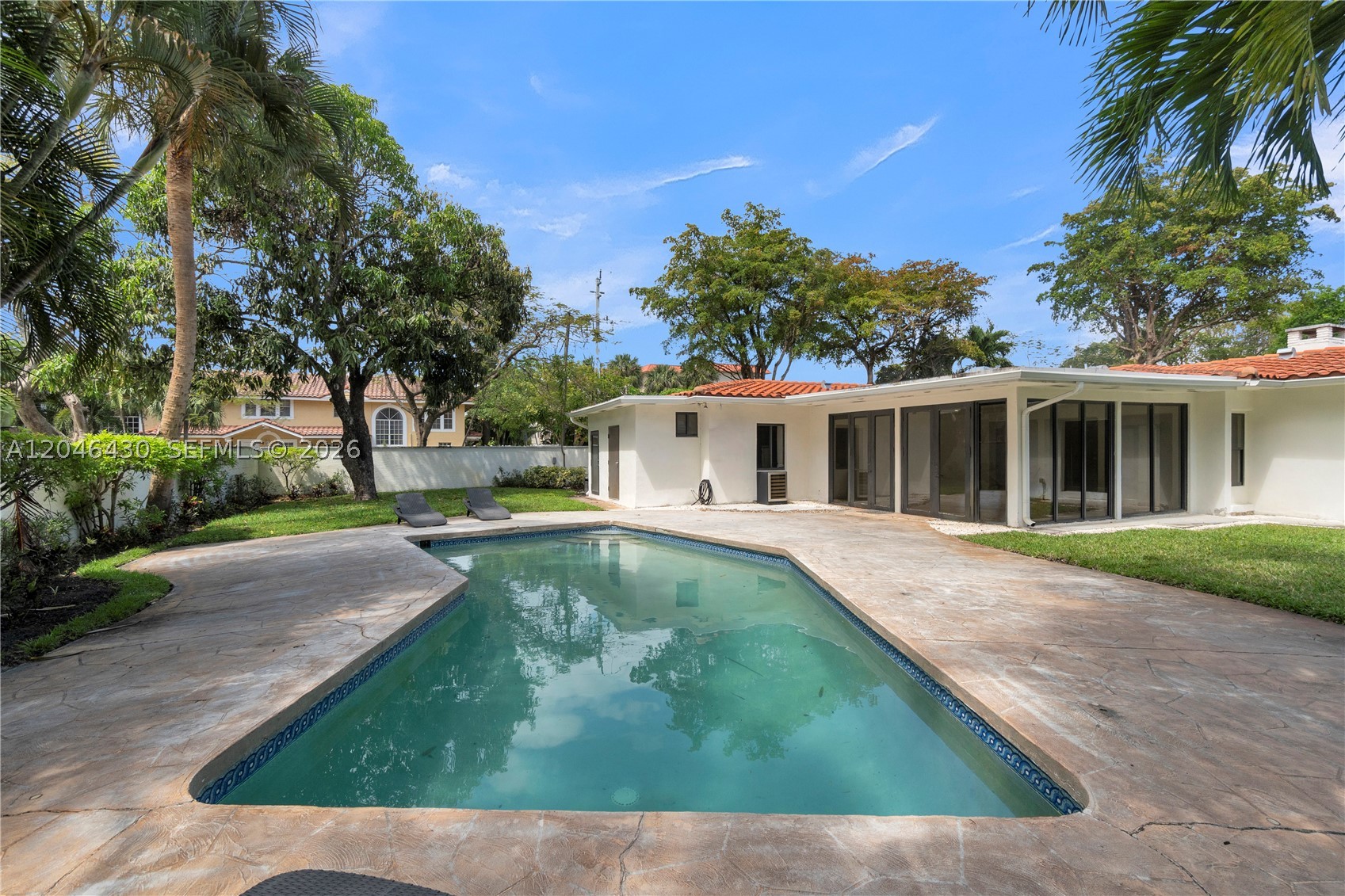 549 NE 12th Ave #1, Fort Lauderdale FL 33301