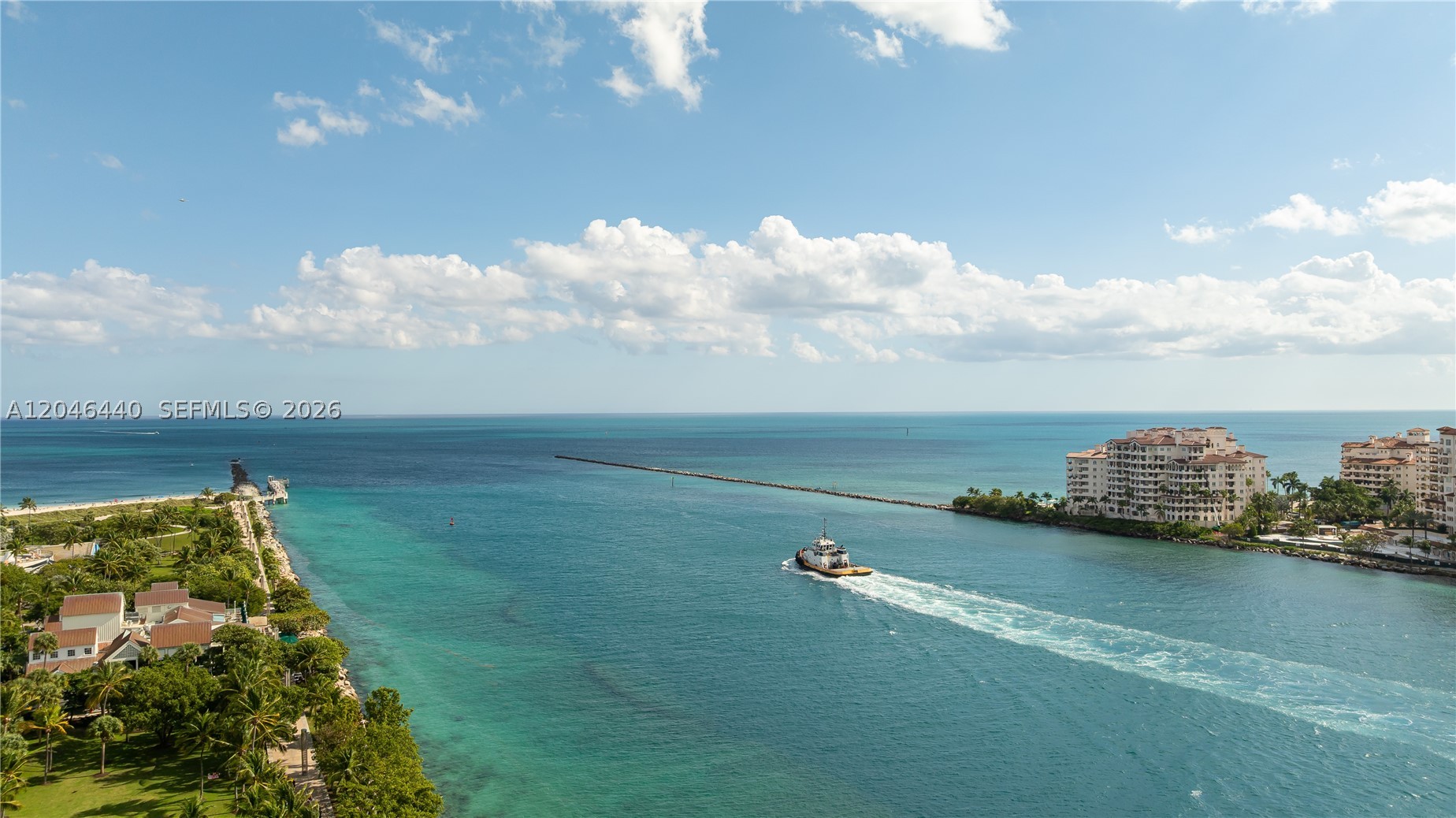 300 S Pointe Dr #907, Miami Beach FL 33139