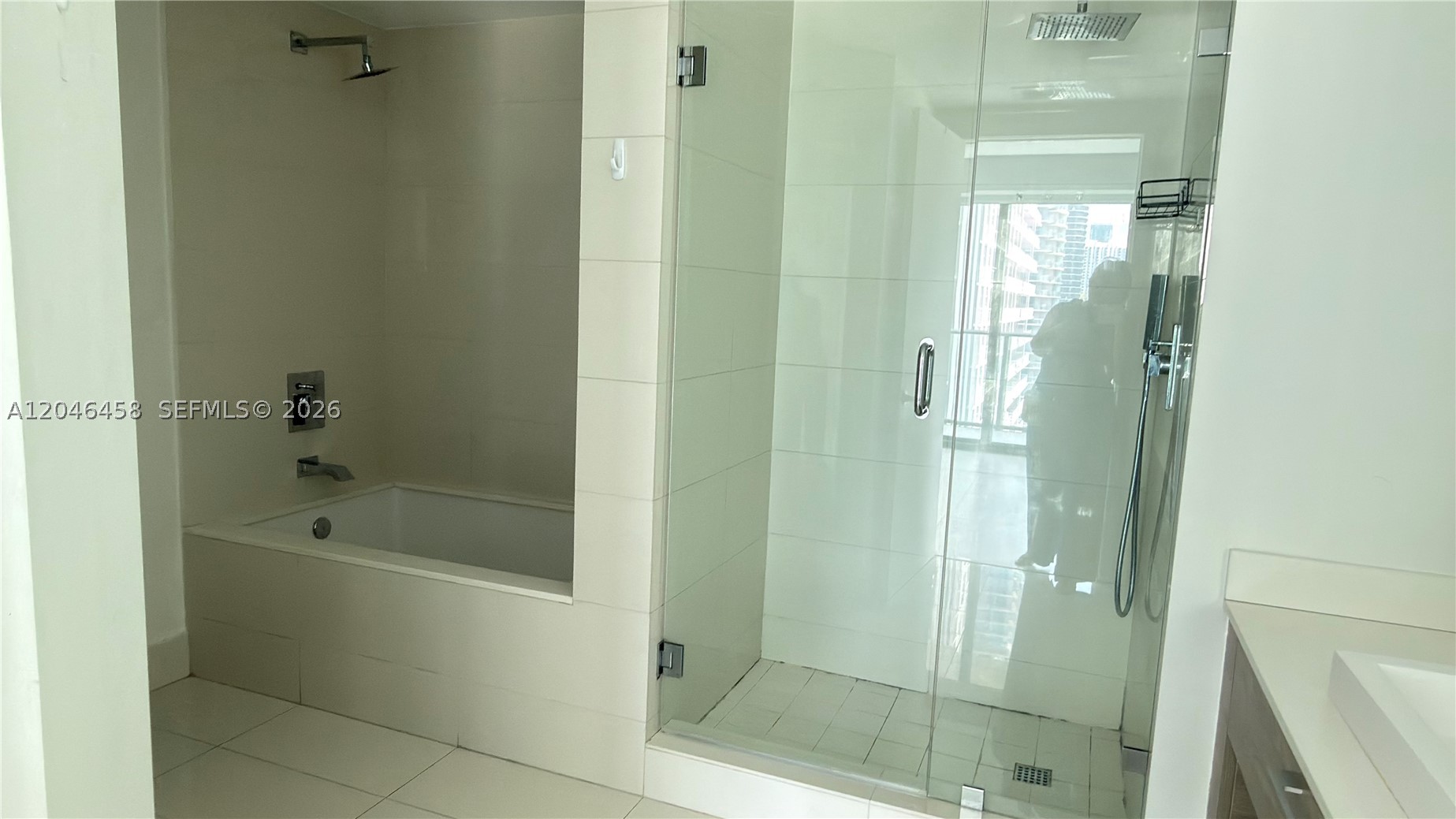1300 S Miami Ave #1710, Miami FL 33130