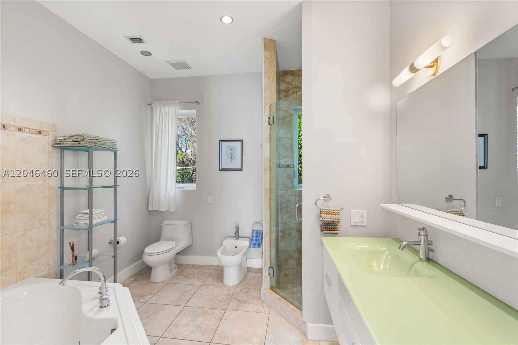 737 Alhambra Cir, Coral Gables FL 33134