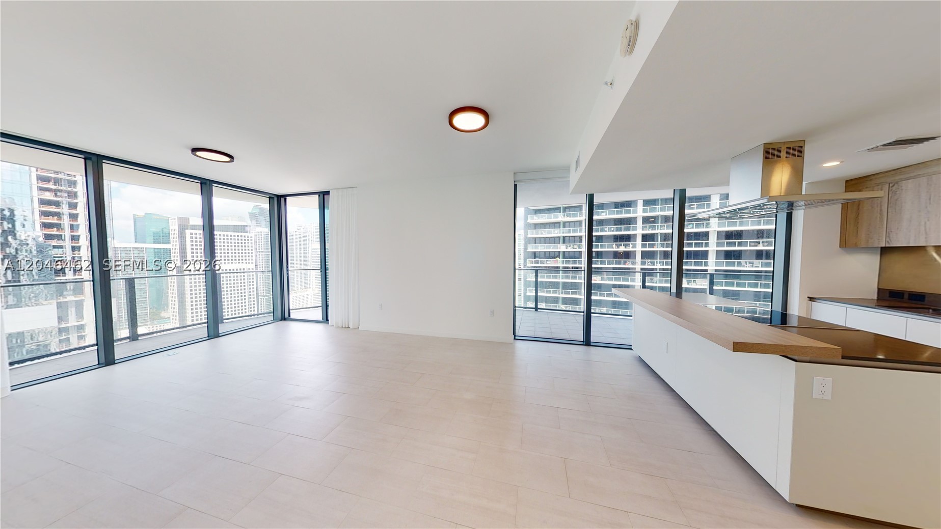 1000 Brickell Plaza #3915, Miami FL 33131