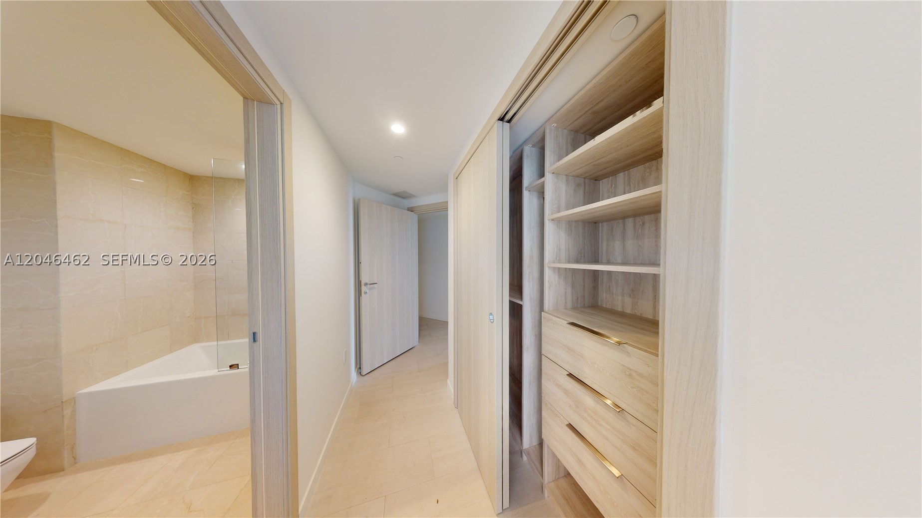 1000 Brickell Plaza #3915, Miami FL 33131