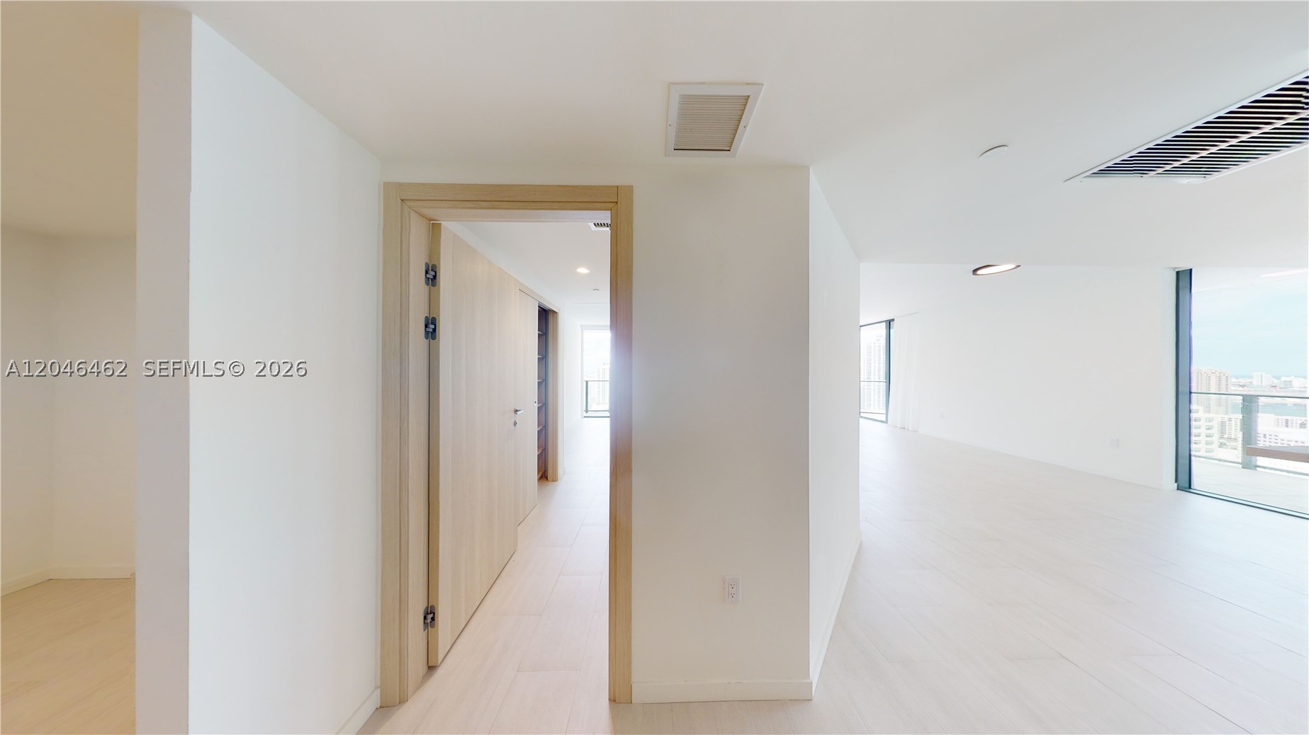 1000 Brickell Plaza #3915, Miami FL 33131