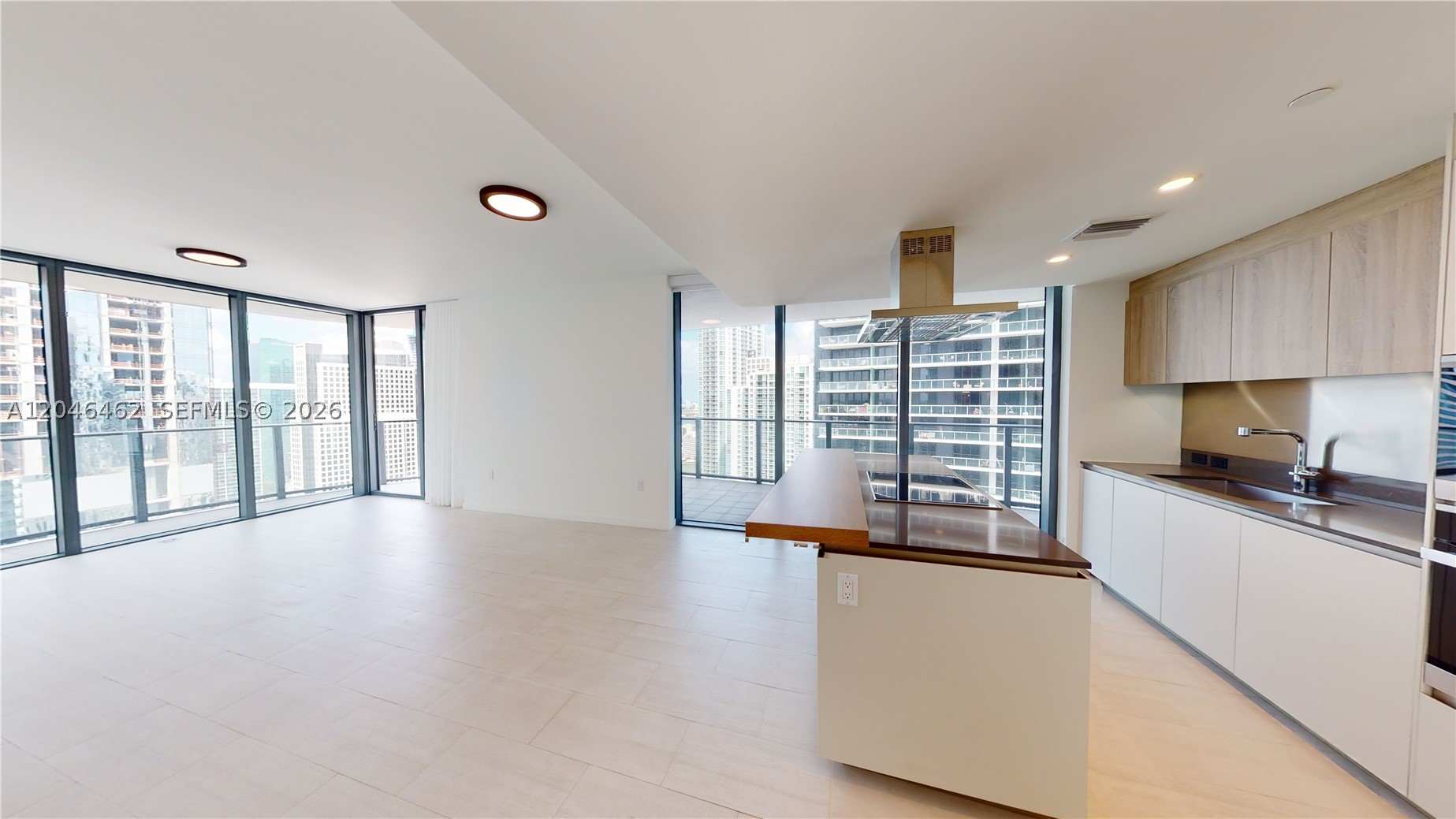 1000 Brickell Plaza #3915, Miami FL 33131