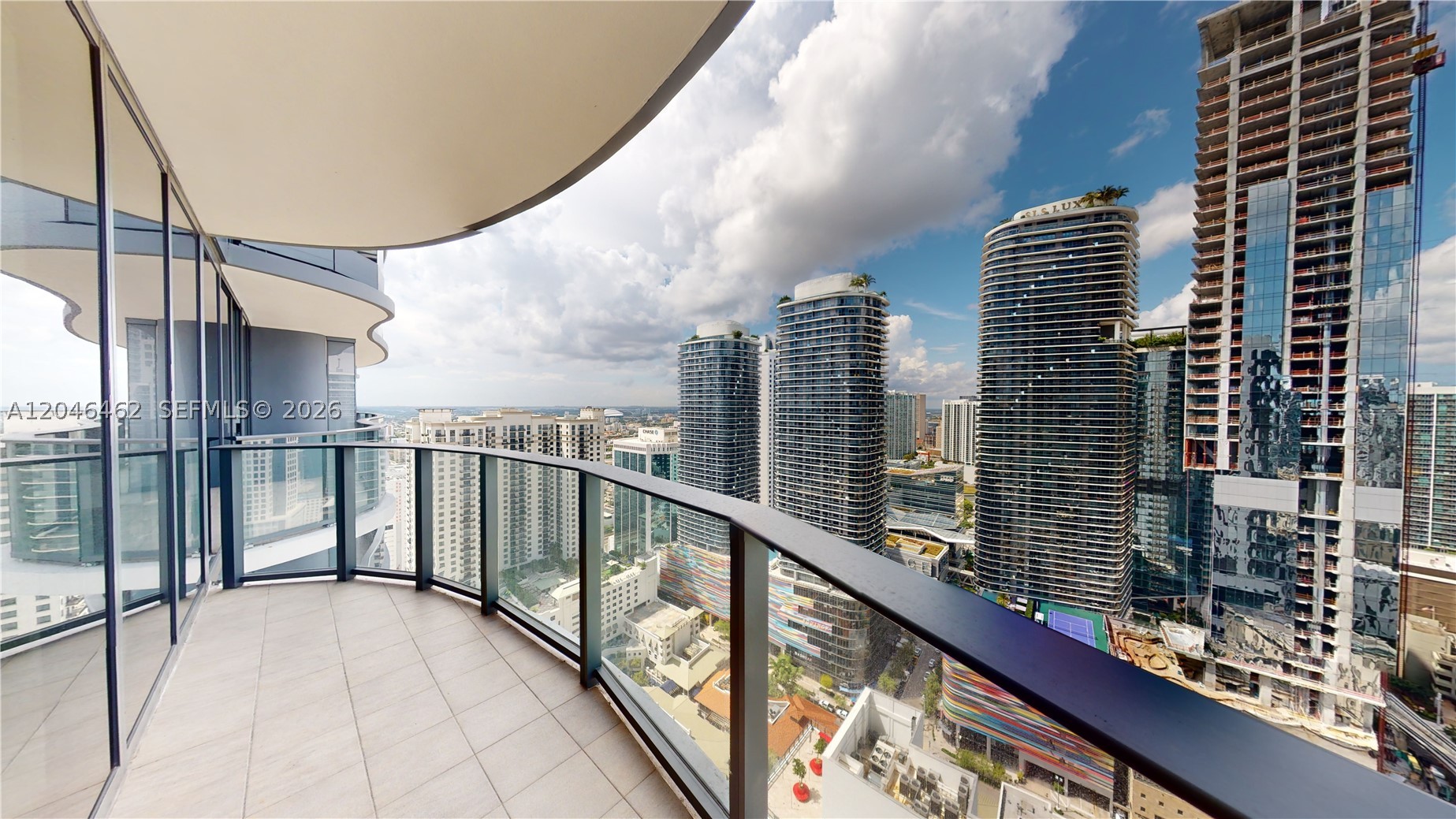 1000 Brickell Plaza #3915, Miami FL 33131