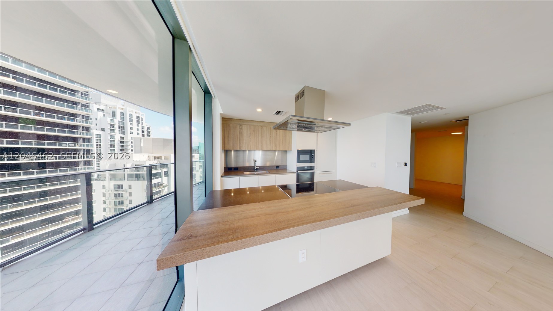 1000 Brickell Plaza #3915, Miami FL 33131