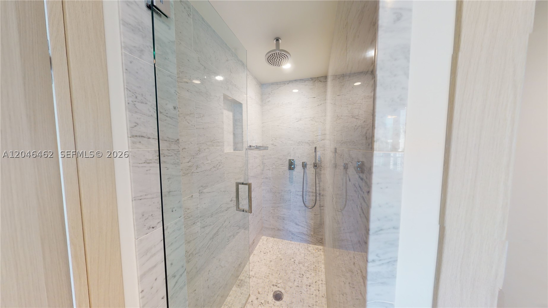 1000 Brickell Plaza #3915, Miami FL 33131