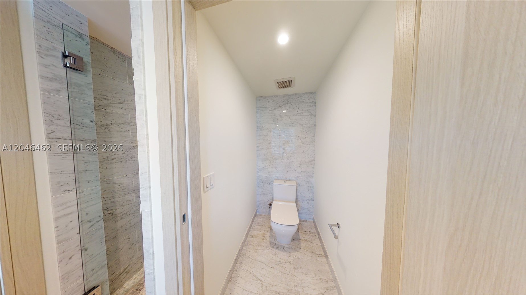 1000 Brickell Plaza #3915, Miami FL 33131