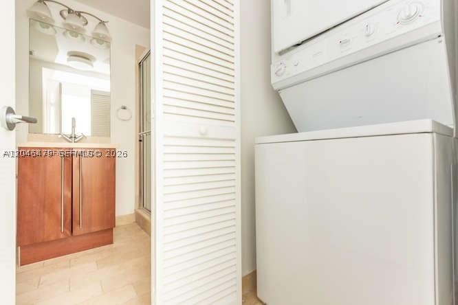 79 SW 12th St #1811-S, Miami FL 33130