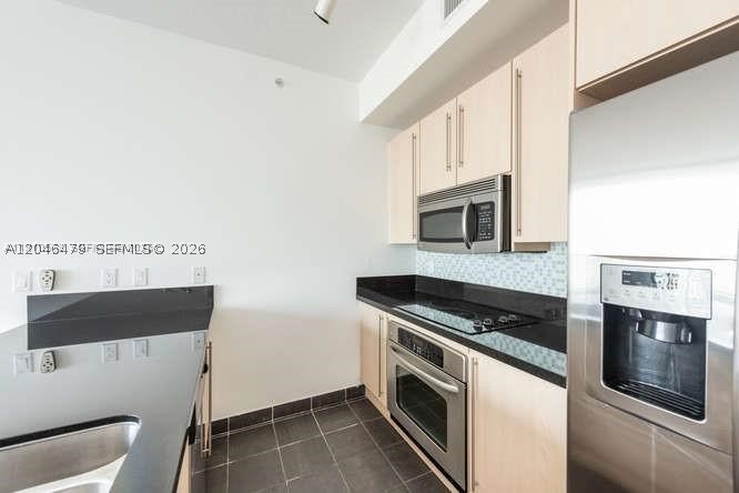 79 SW 12th St #1811-S, Miami FL 33130