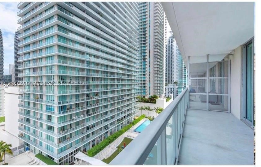 79 SW 12th St #1811-S, Miami FL 33130