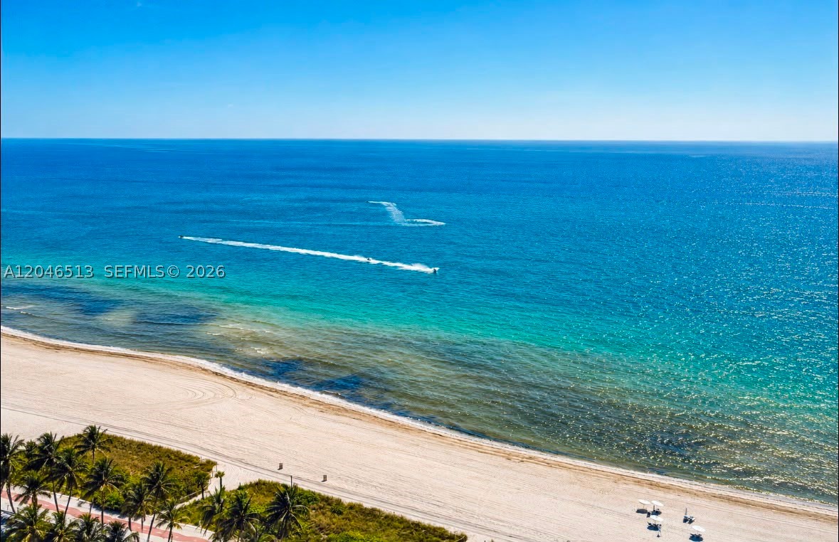 4775 Collins Ave #2407, Miami Beach FL 33140