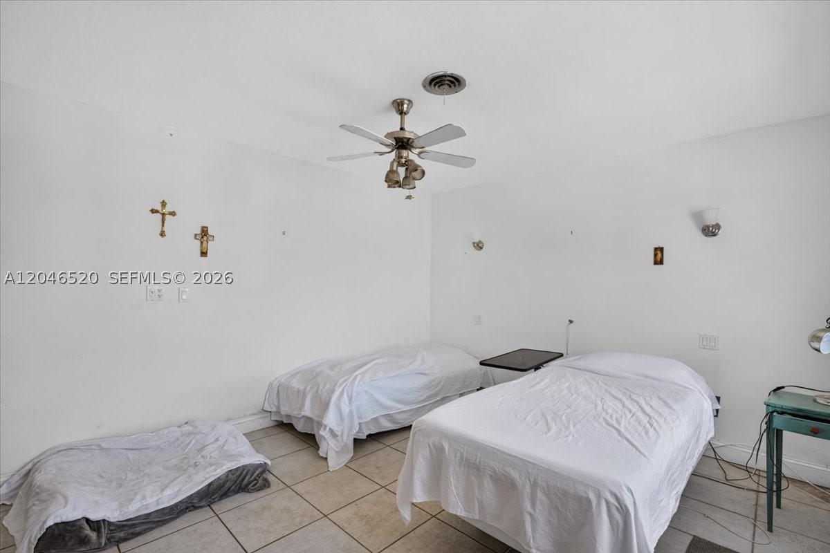 9841 SW 157th Ter, Miami FL 33157