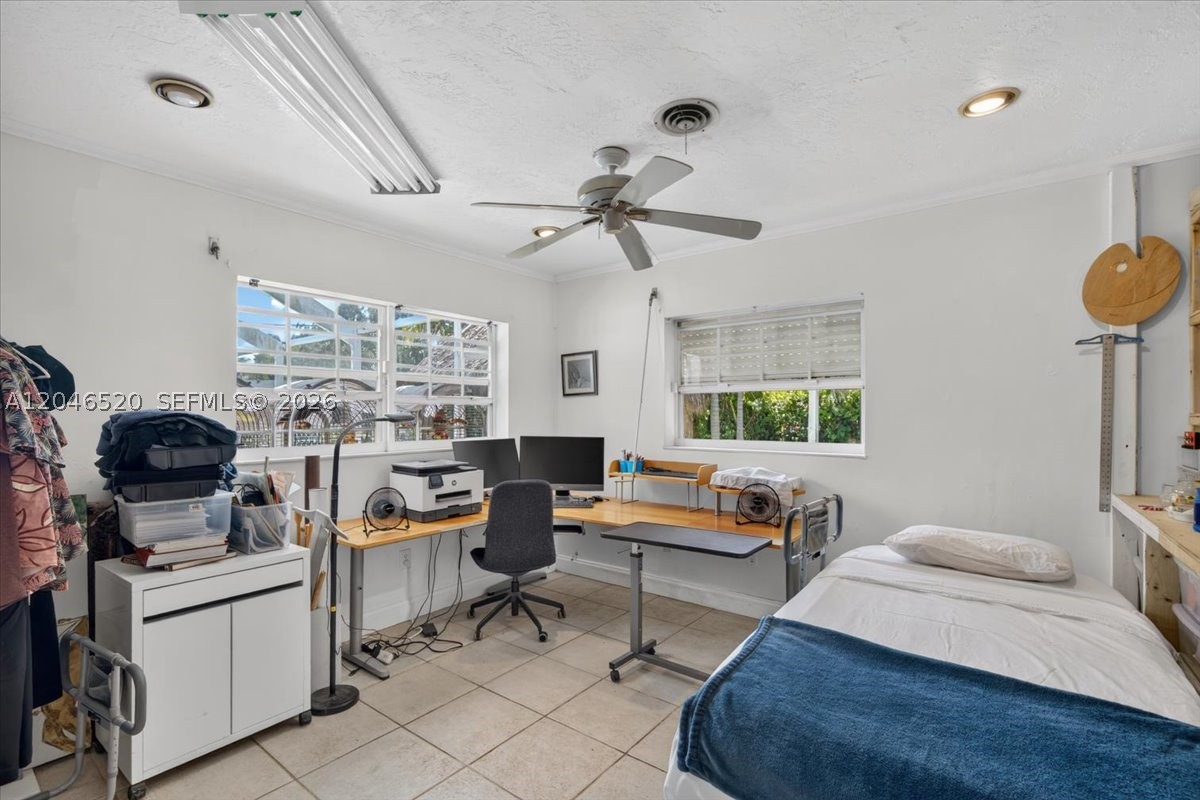 9841 SW 157th Ter, Miami FL 33157