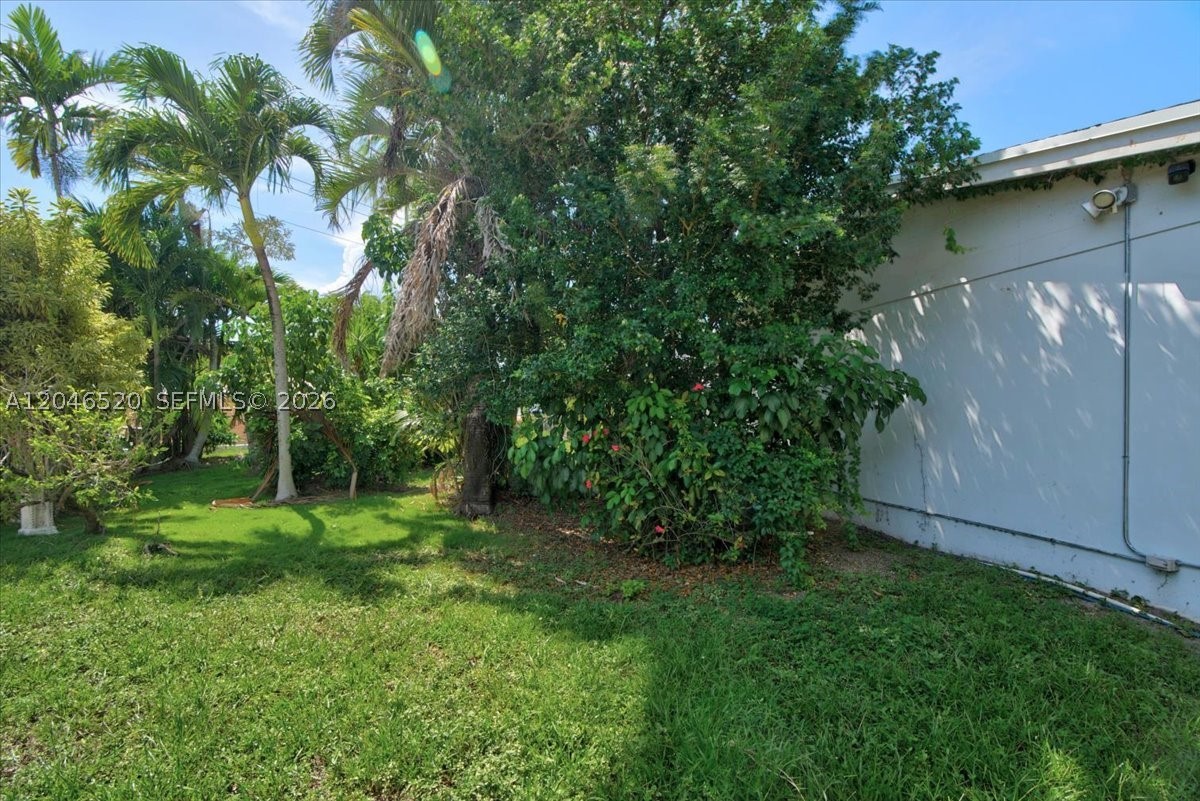 9841 SW 157th Ter, Miami FL 33157