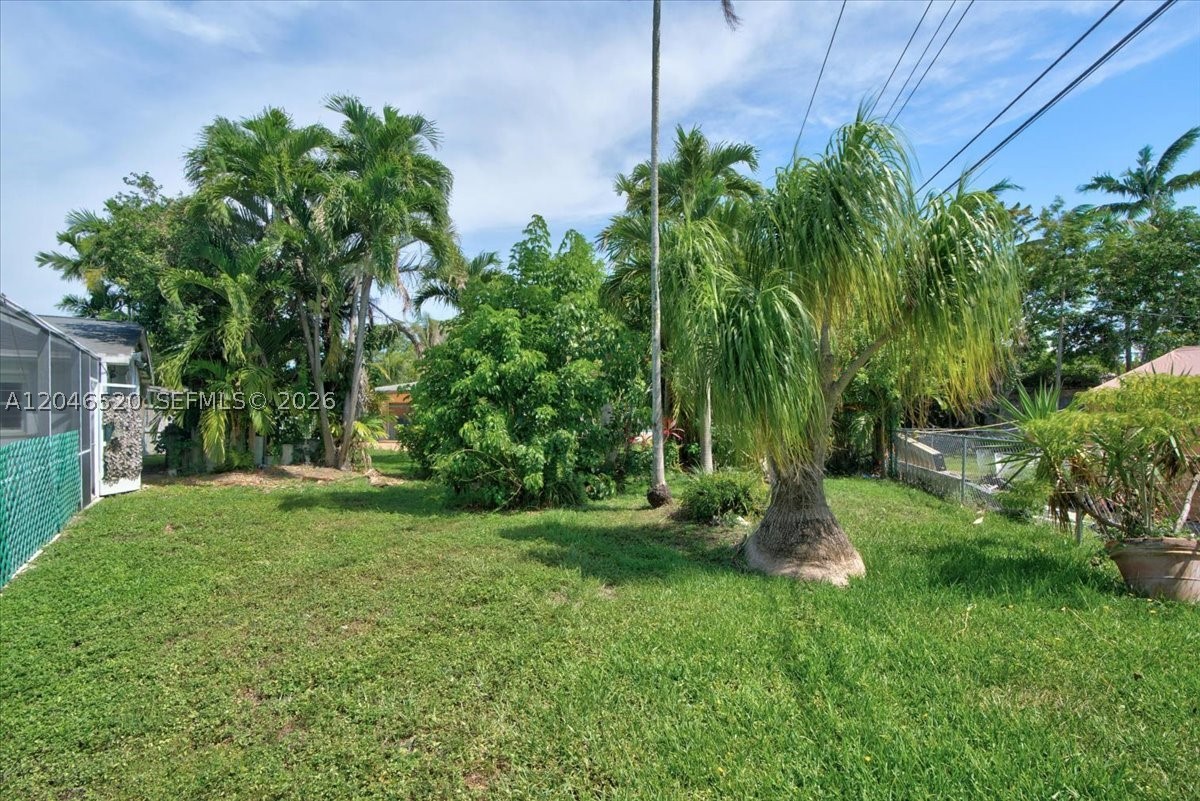 9841 SW 157th Ter, Miami FL 33157