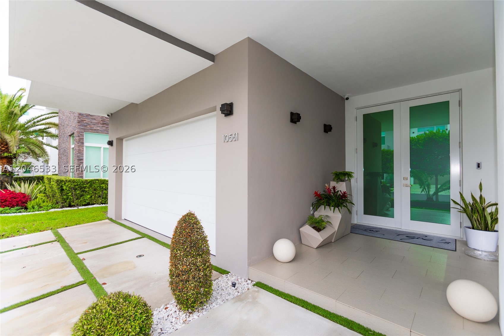 10561 NW 68th Ter, Doral FL 33178