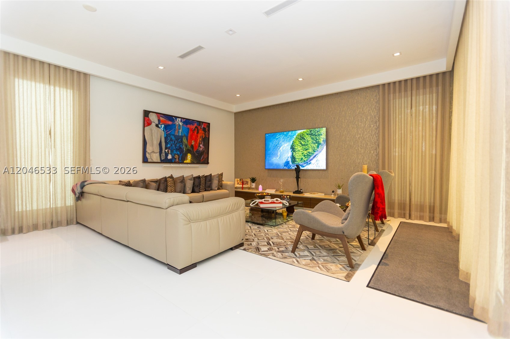 10561 NW 68th Ter, Doral FL 33178