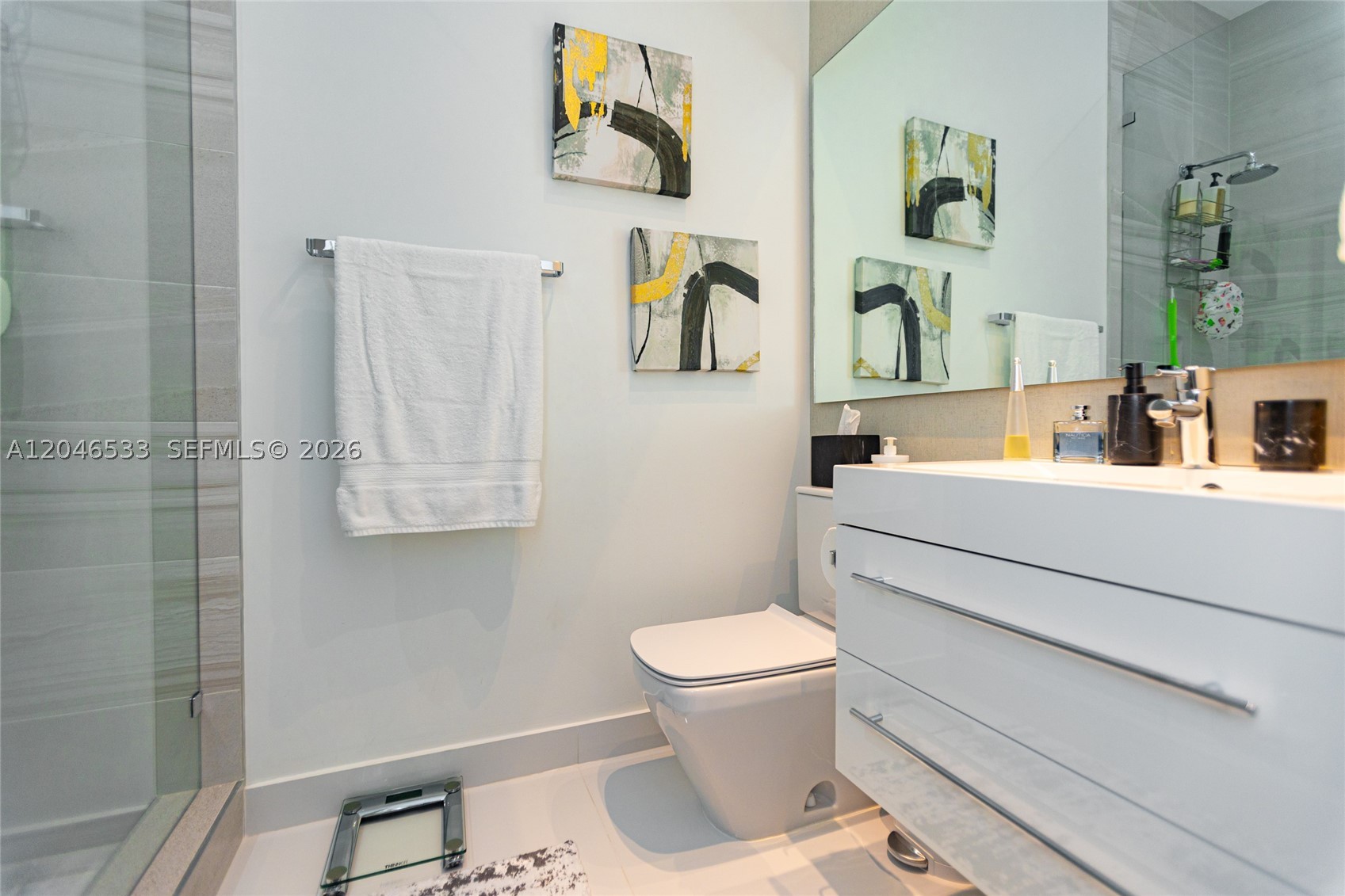 10561 NW 68th Ter, Doral FL 33178